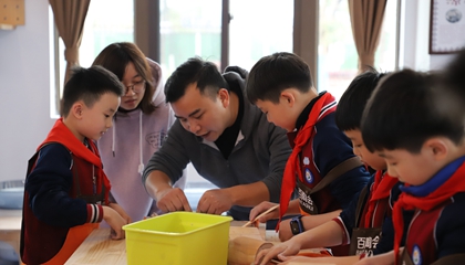 學(xué)習(xí)：以陶藝賦能新時代勞動教育。